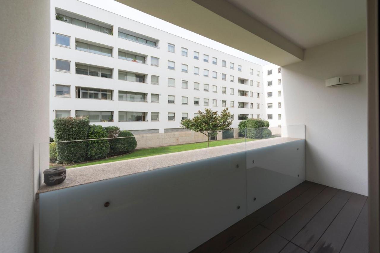 Lovelystay - Oporto Beach Apartment With 2 Free Parking Spots Matosinhos  Buitenkant foto