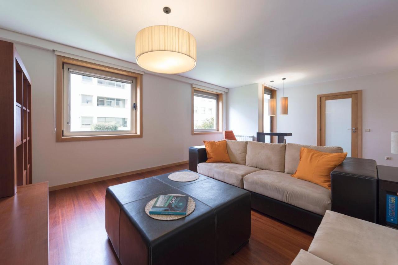 Lovelystay - Oporto Beach Apartment With 2 Free Parking Spots Matosinhos  Buitenkant foto
