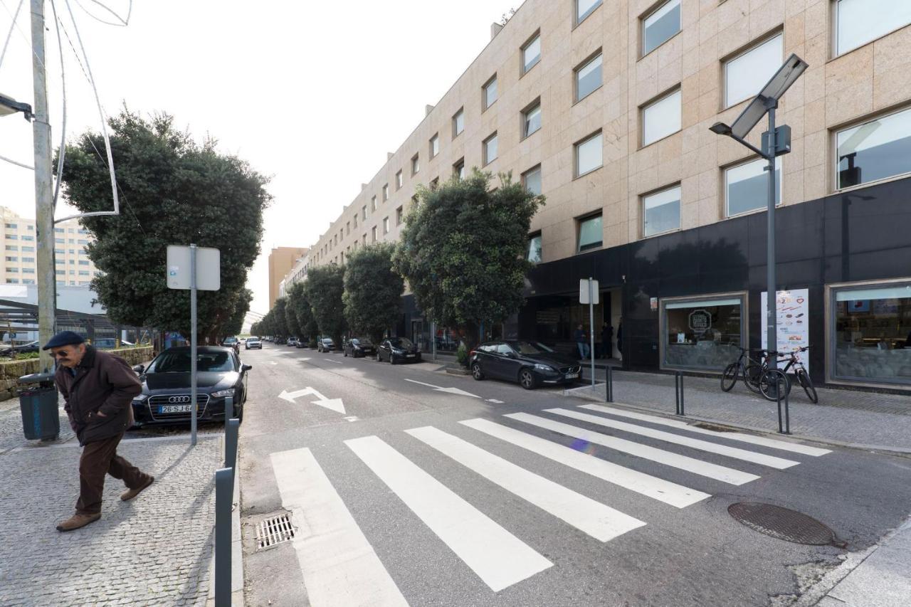 Lovelystay - Oporto Beach Apartment With 2 Free Parking Spots Matosinhos  Buitenkant foto